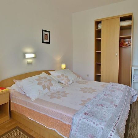 Apartments Eufemija Rab Town Kültér fotó